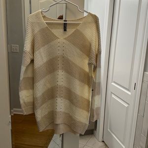 Design Lab beautiful neutral long sweater